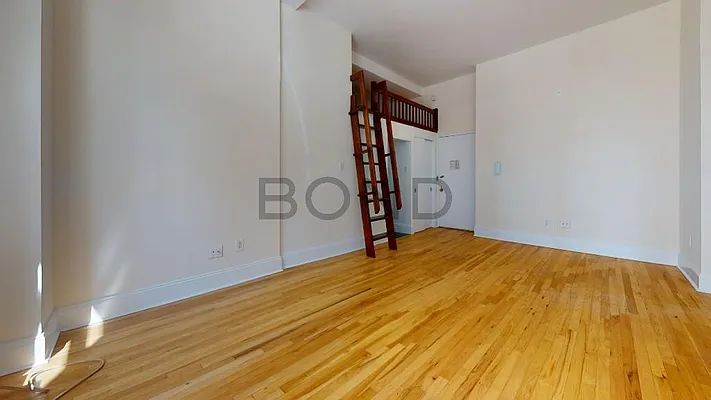 Rented by Bond New York | media 2