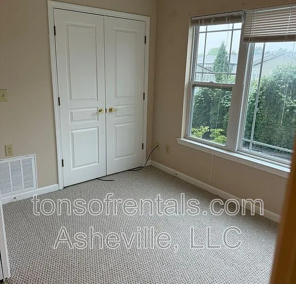 149 Morningside Ln — Photo 6