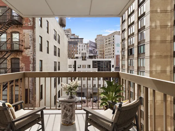5 East 22nd Street 9R image 2 of 13