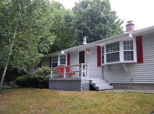 37 Institute Ln, Scituate, RI 02857