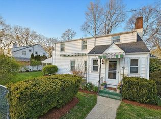 67 Elton Rd, Garden City, NY 11530