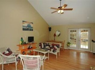 4911 Caranchua Reef St, Bacliff, TX 77518