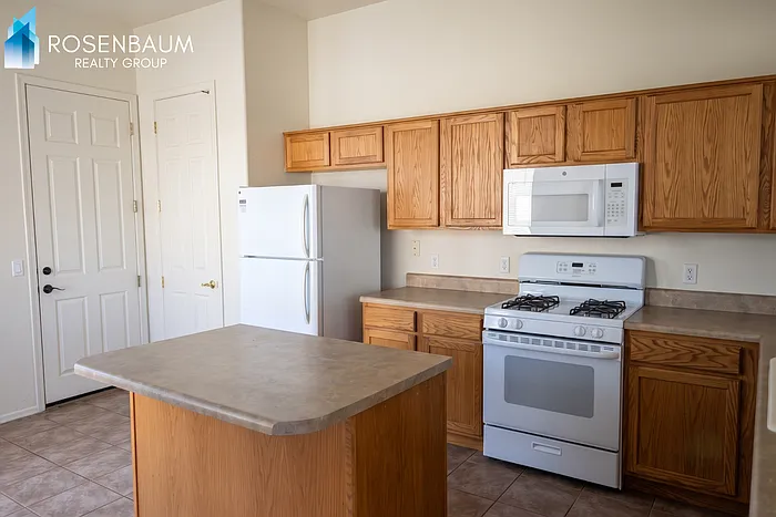 5935 N Talbot Dr — Photo 2