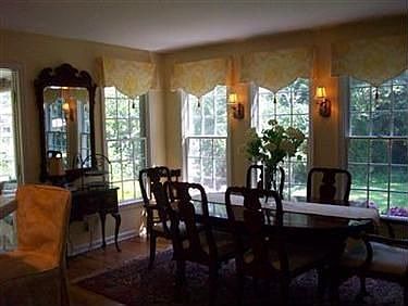 4th image of 345 Pinewood Dr