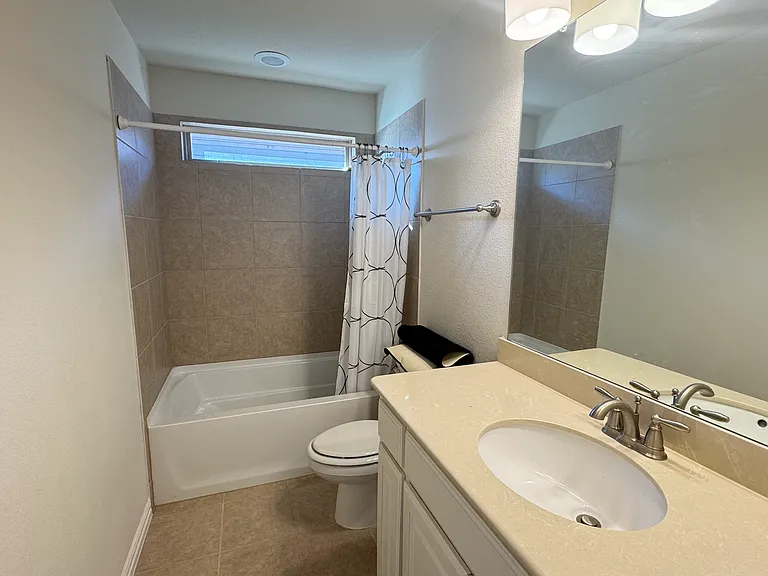 2405 Bigleaf Ct — Photo 29