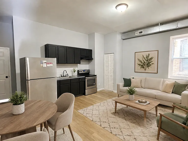 5040-5042 Lotus Ave #5042-2E — Photo 1