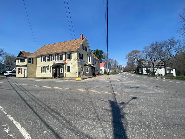 342 Main St #B — Photo 15
