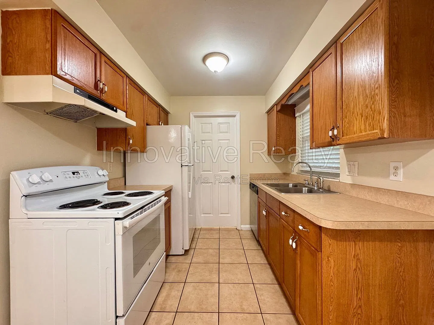 2 bed, 1.0 bath, 800 sqft, $1,550 — Photo 4