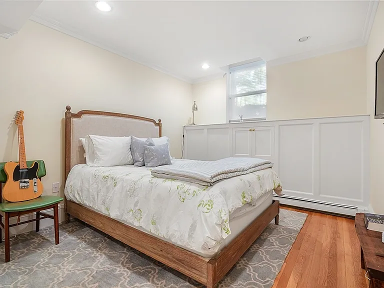 28 Marlborough St #1 — Photo 16