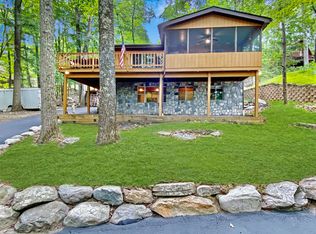 39 Knollwood Rd, Lake Ariel, PA 18436