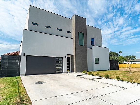 3rd image of 4312 Zanesville Ave