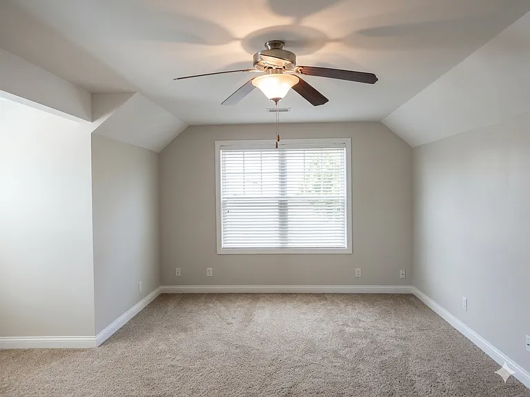 284 Ivy Bend Cir — Photo 11
