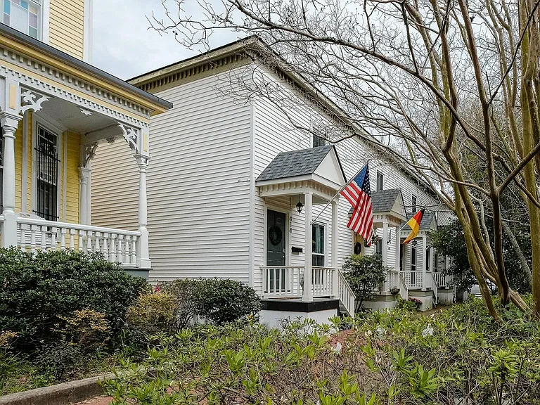 414 E Gaston St — Photo 10