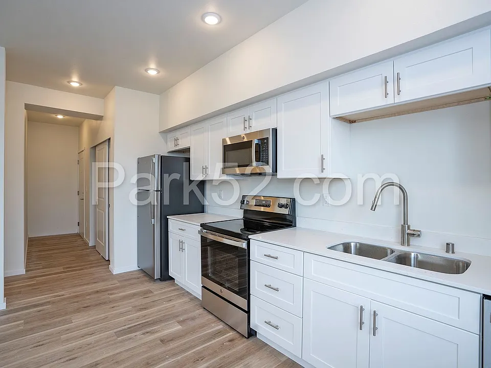 4546 S Junett St #106