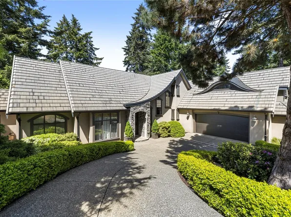 3747 Ashton Pl, Nanaimo, BC V9P 9G8