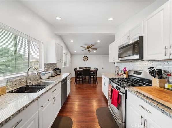 25350 Santiago Dr Spc 62, Moreno Valley, CA 92551