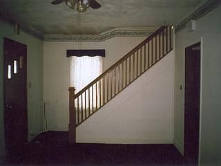 2nd image of 120 Early St