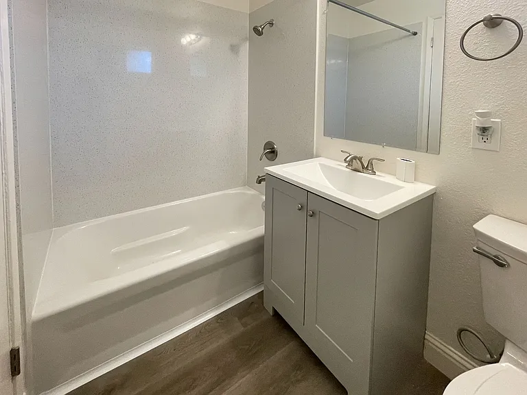 Wright Place Apartments — Photo 14