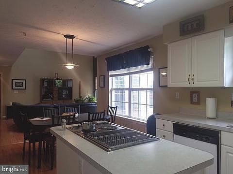 5th image of 9903 Welshire Dr