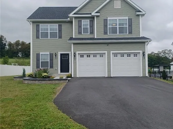 69 Stonewall Circle, Poughkeepsie, NY 12603
