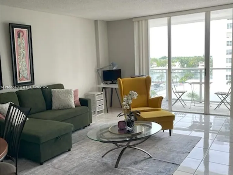 5701 Collins Ave #511 — Photo 6