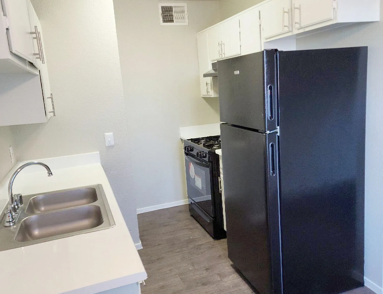 Ridge Falls Apartments — Photo 4