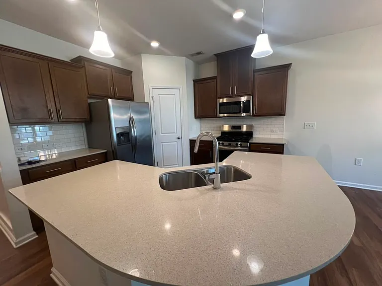 6140 Beale Loop — Photo 9