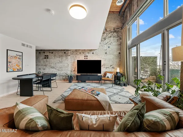 1001 E 17th St APT 210, Tucson, AZ 85719