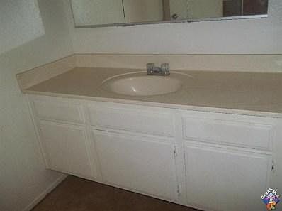 5th image of 1100 E Avenue J10