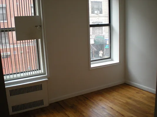 Rented by Chartwell Forest Hills Realty | media 8
