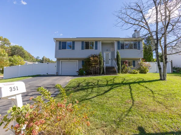 351 Bradley St, East Haven, CT 06512