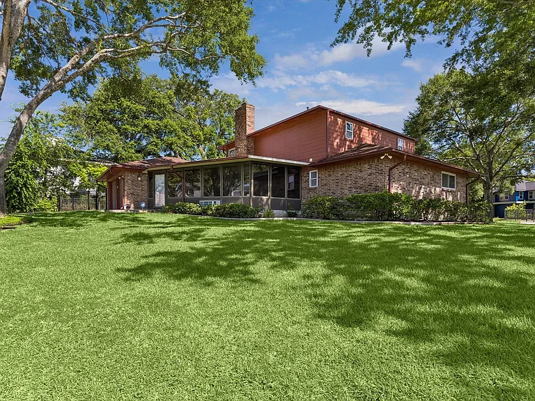 3232 Parkwood Dr — Photo 30