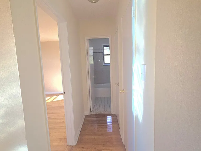 14202 84th Dr #5E — Photo 5