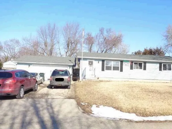 22080 W Cedar Dr, Antioch, IL 60002