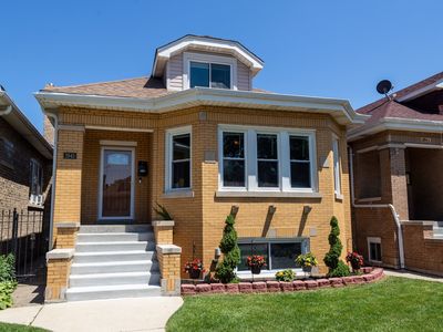 2945 N Lotus Ave, Chicago, IL, 60641