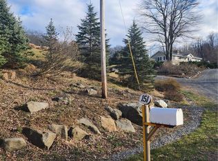 151 Willow Brook Rd, Hudson, NY 12534