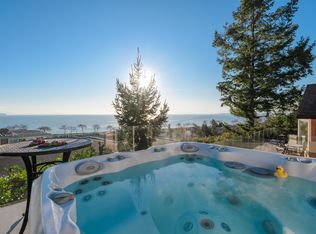 14810 Prospect Ave, White Rock, BC V4B2B1