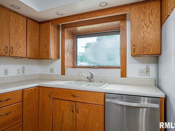 4th image of 2221 Imperial Oaks Dr