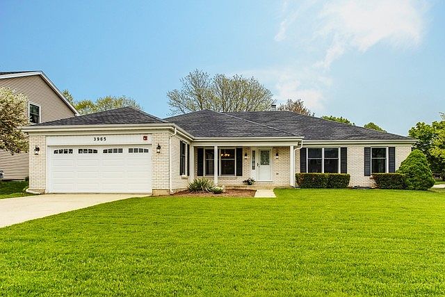 1st image of 3965 Charlemagne Dr