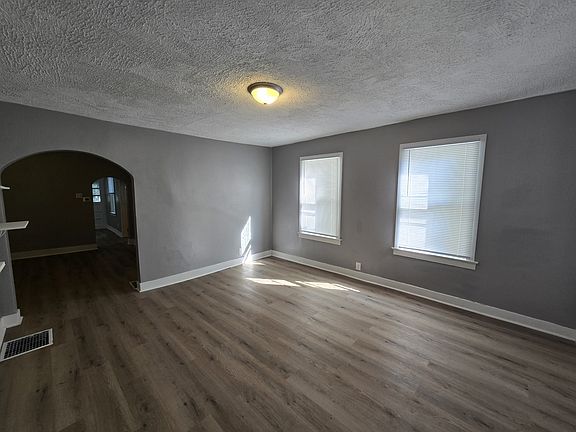 2nd image of 908 W 6th St