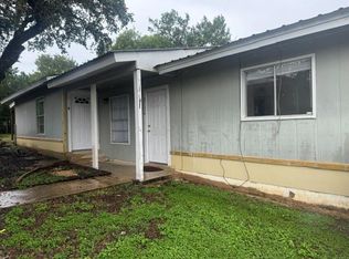 812 Hazelton St APT B, San Marcos, TX 78666