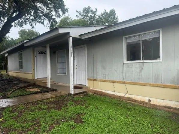 812 Hazelton St APT B, San Marcos, TX 78666