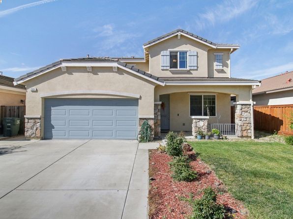 1331 Maple Dr, Oakley, CA 94561