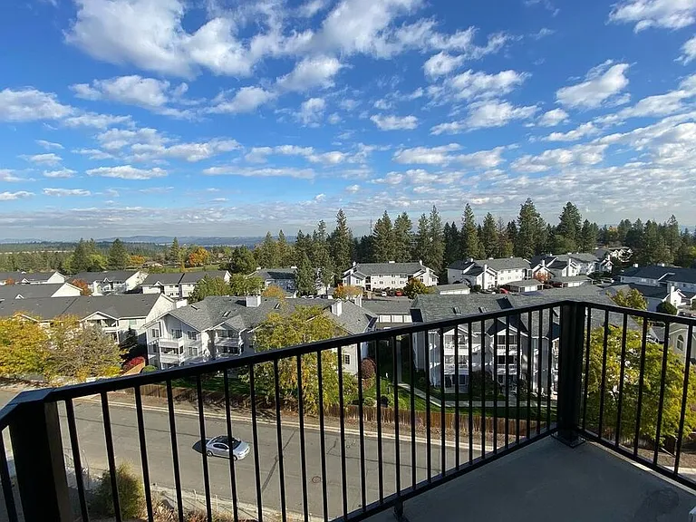 City View Apartments — Photo 18