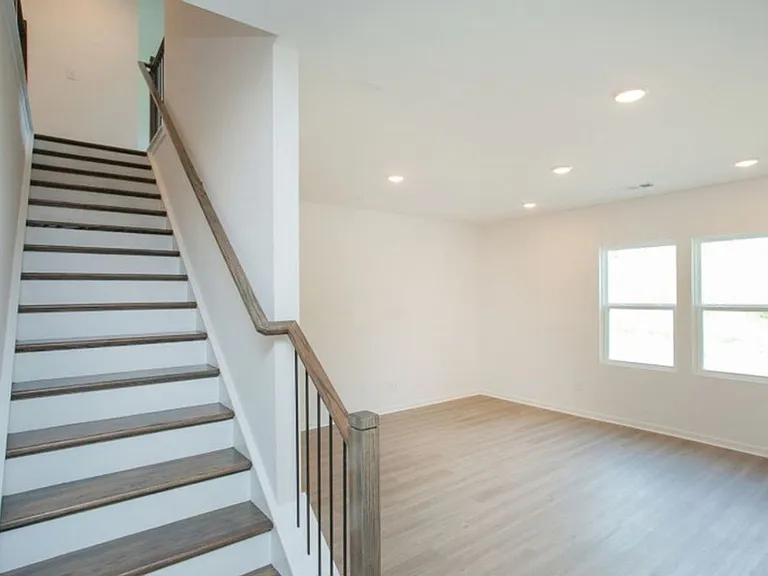 448 Jet Stream Dr — Photo 17