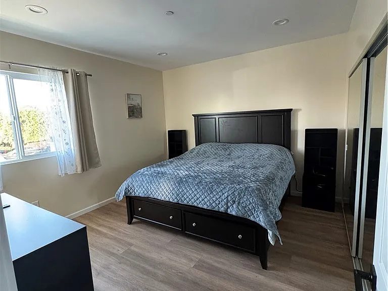 14134 Califa St — Photo 17