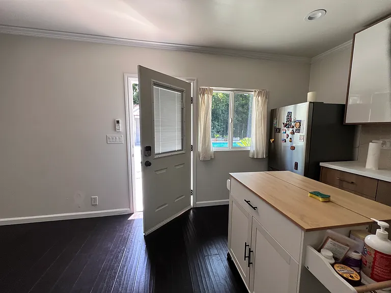 670 Lombardy Pl — Photo 4
