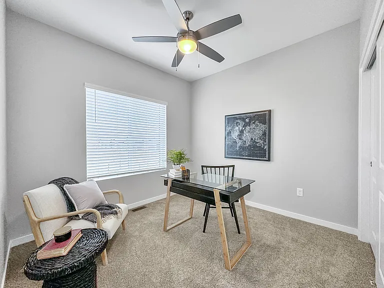 865 NW Sproul Dr — Photo 16