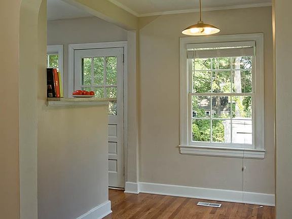 3rd image of 2515 Cascadilla St