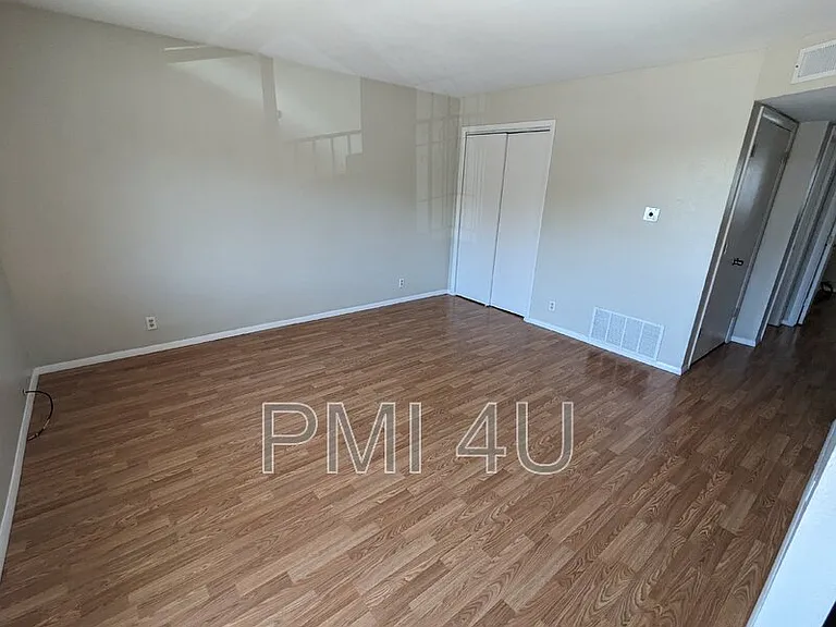 12409 Manitoba Dr NE #B — Photo 20